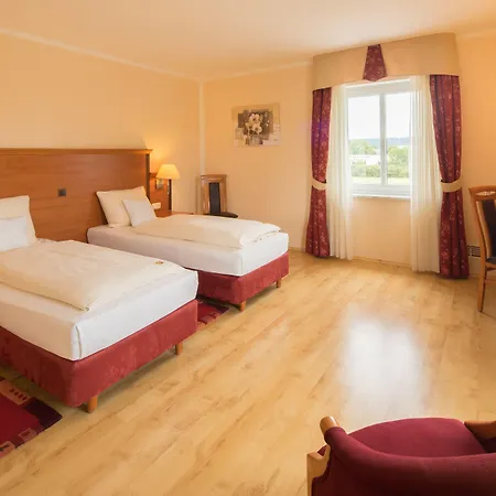 Отель Meridian ***superior