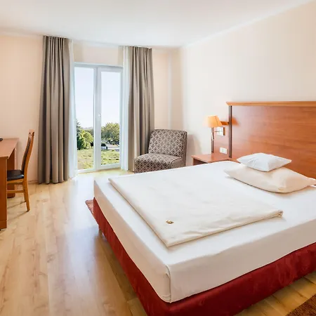 Meridian ***superior Отель